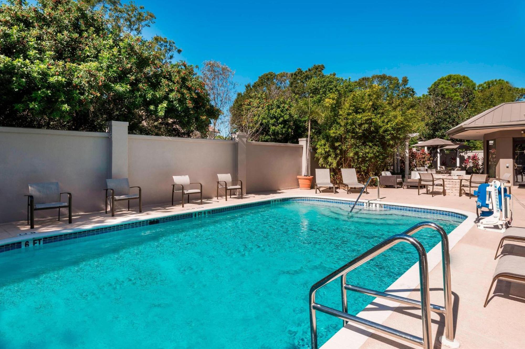 Courtyard Sarasota Bradenton Airport Otel Dış mekan fotoğraf